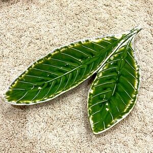 Vietri leaf serving dish/decor